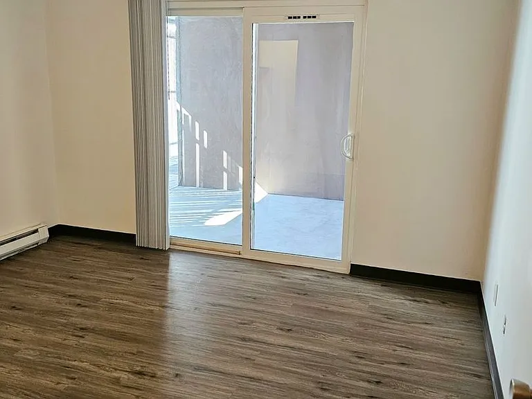 Z&Z: Patricia Building Auburn 98001 — Photo 15