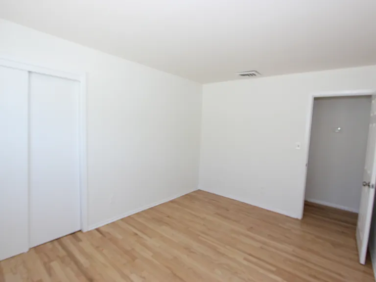 365 E 54th St #2 — Photo 11