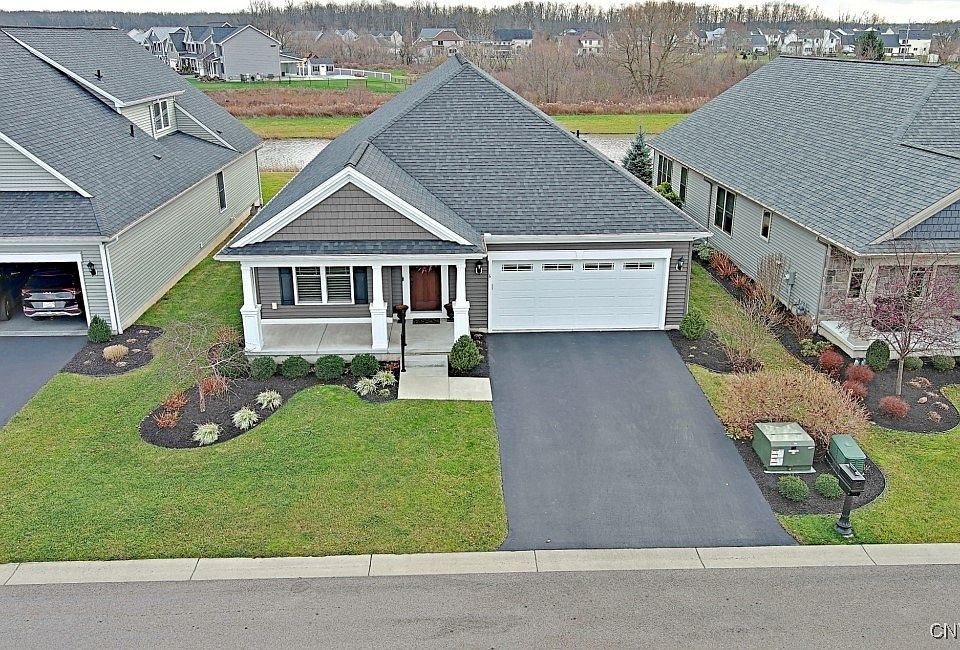 1st image of 6 Saybrook Dr