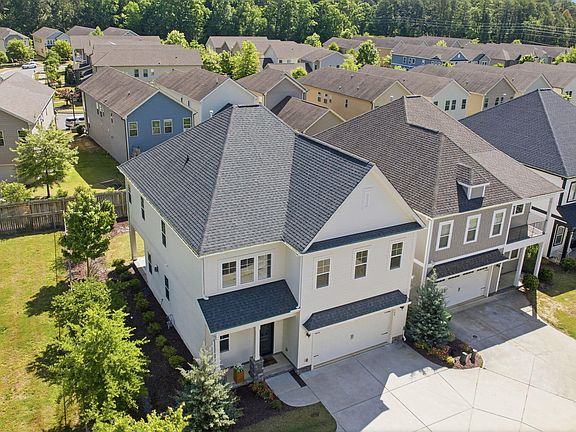 5th image of 142 Cotten Dr