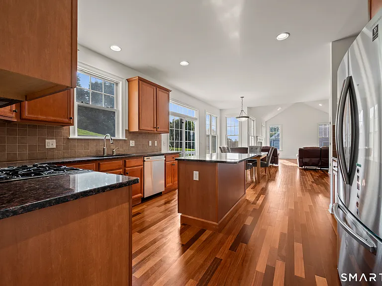 5 Rolling Hills Dr — Photo 11