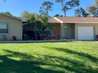 2004 Fairway Dr, Eustis, FL 32726