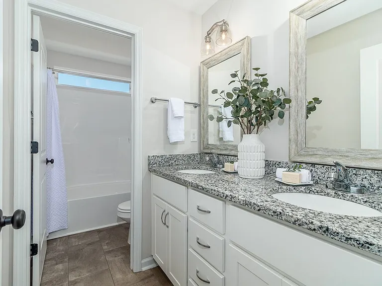 4831 Fairmont Dr — Photo 30