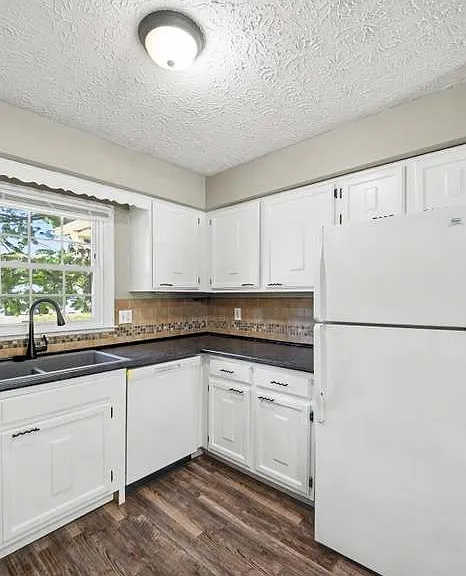 377 Redding Rd #B — Photo 12
