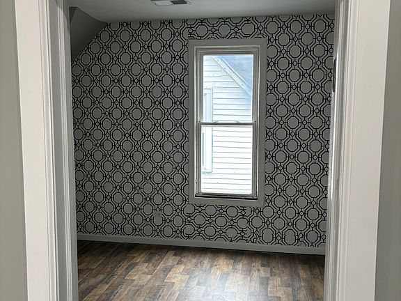 2nd image of 10639 S Wabash Ave Floor 2