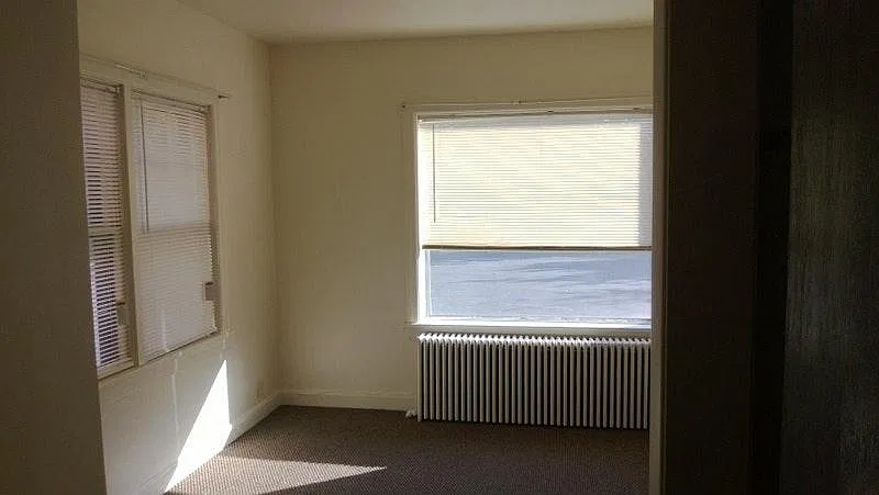 2 bed, 1300 sqft, $1,500 — Photo 3