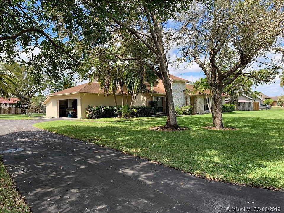 2nd image of 16540 SW 149th Ave