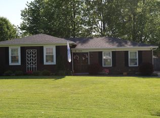 7806 Apple Valley Dr, Louisville, KY 40228