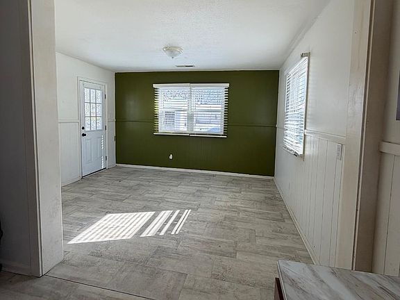 5th image of 2922 Georgia St
