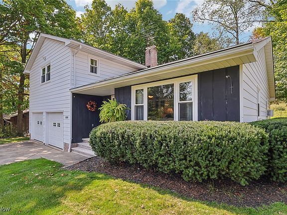 2nd image of 14718 Evergreen Dr