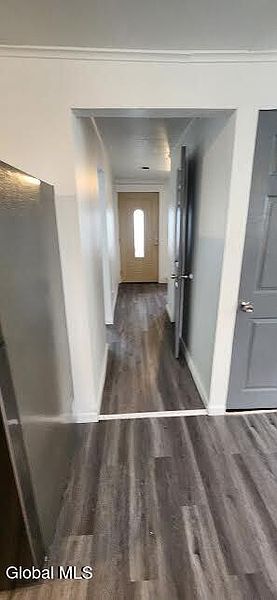 5th image of 18 E Main Street