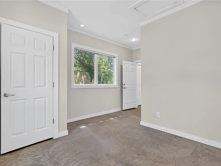 5448 Raymond Stotzer Pkwy — Photo 7
