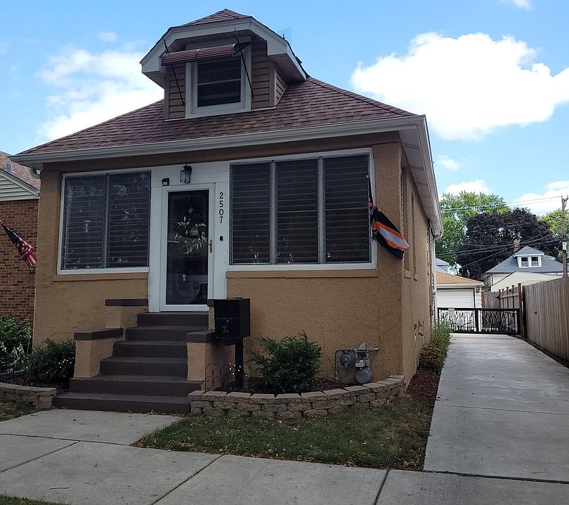 1st image of 2507 N 79th Ave
