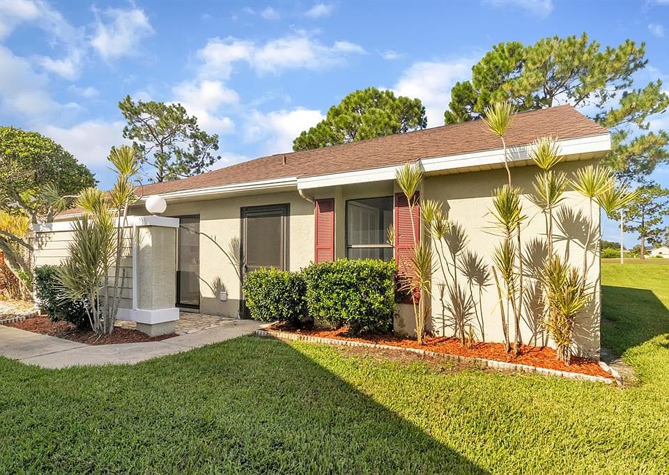 1st image of 110 PINE ISLAND CIRCLE