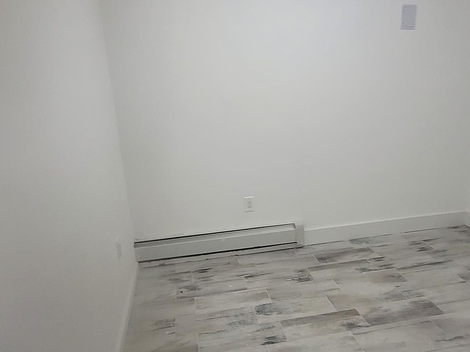 1st image of 13204 158th St #0