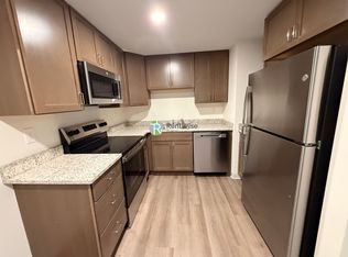 1741 Washington St, Braintree, MA 02184