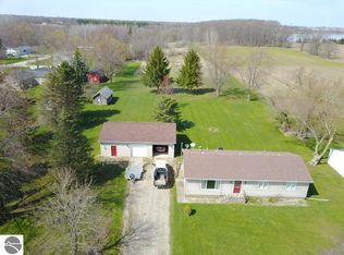 383 E Fillmore Rd, Ithaca, MI 48847