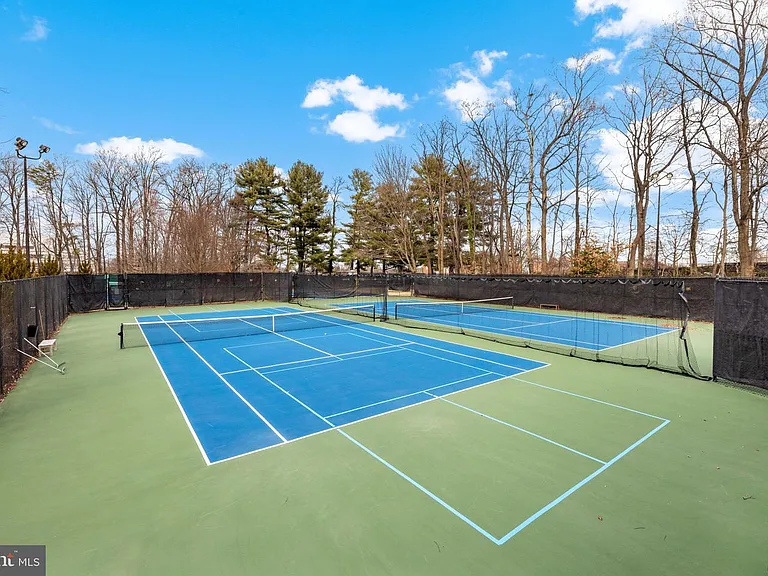8370 Greensboro Dr #216 — Photo 61