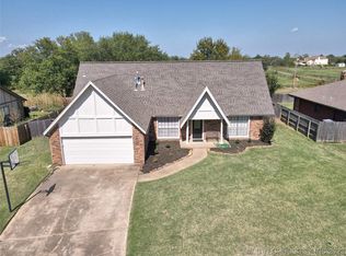 2213 W Xyler St, Tulsa, OK 74127