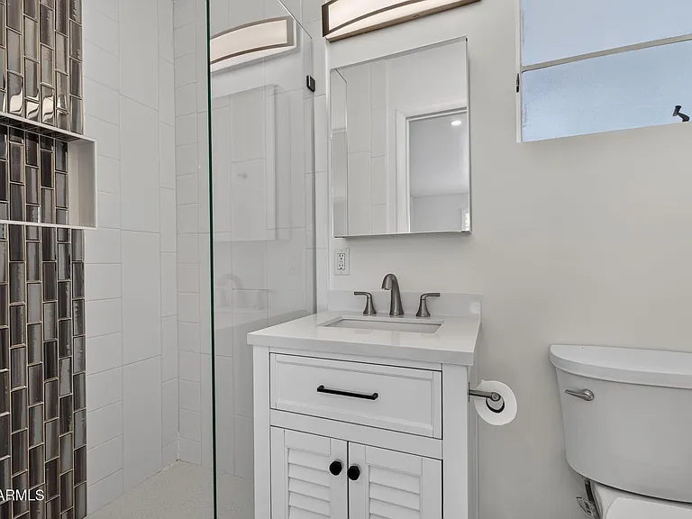 3517 E Montecito Ave #A — Photo 34