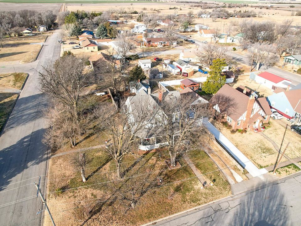 7th image of this home