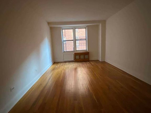 5th image of 8645 Saint James Ave APT 2T