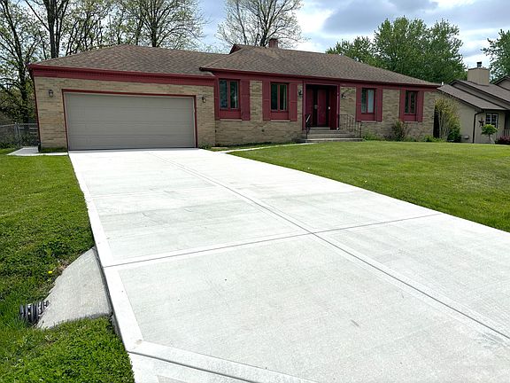 2nd image of 1385 Brandywine Rd