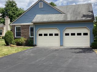 30 Martin Van Buren Dr, Monroe Township, NJ 08831