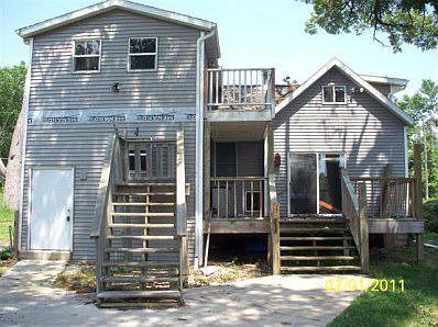 2nd image of 904 Dunkirk Ave