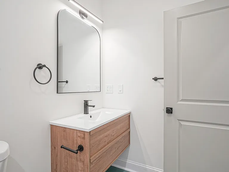 2028 Moore St #1 — Photo 7