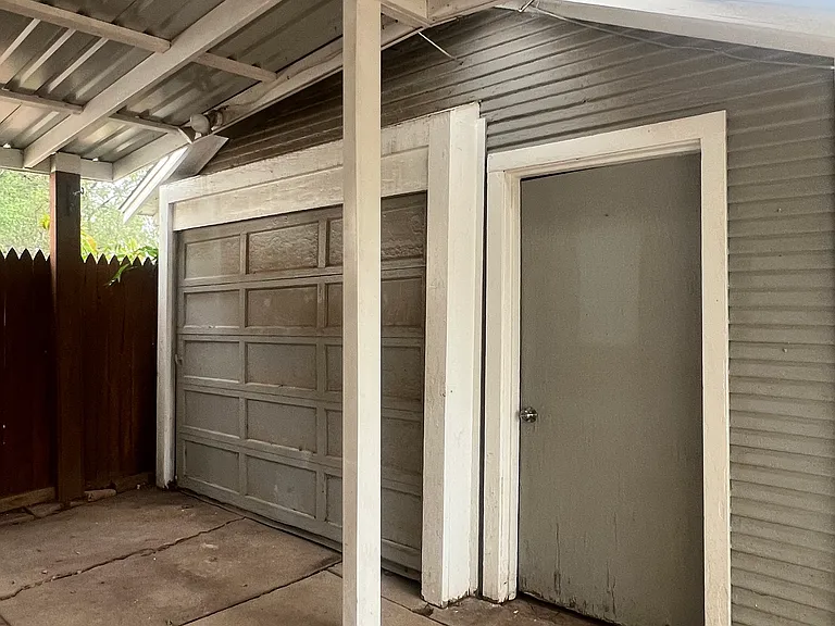 900 S Alabama St — Photo 15