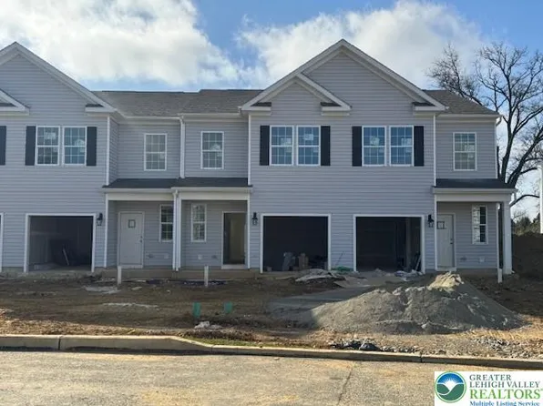 8348 Fair Way, Breinigsville, PA