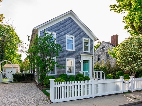 2nd image of 35 Howard St