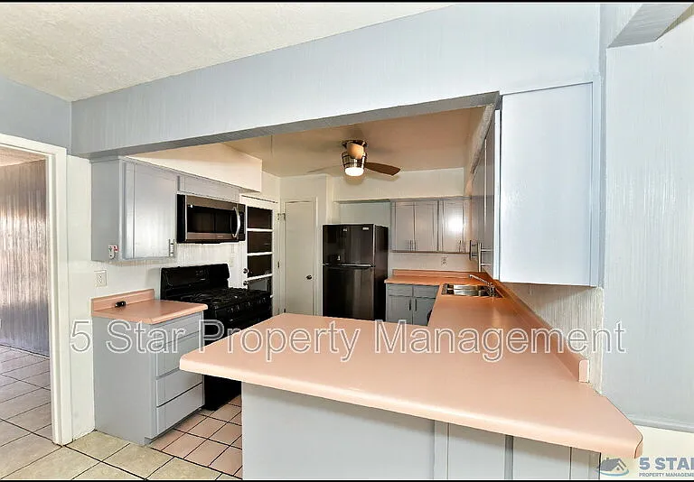 5613 Creston Ave — Photo 14