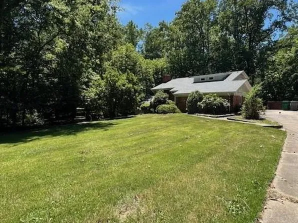 4005 Carmel Forest Dr, Charlotte, NC 28226