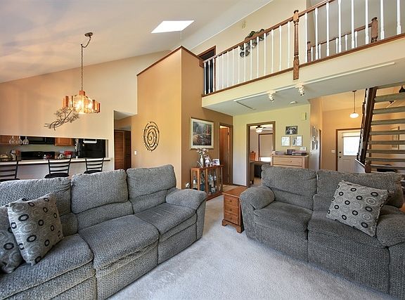 3rd image of 3086 Ashton Ct