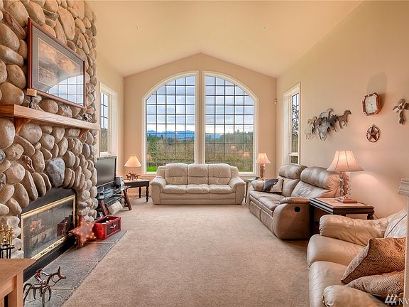 3rd image of 12703 268th Avenue Ct E
