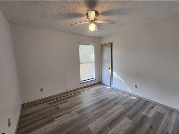 4th image of 10525 Big Thicket Dr