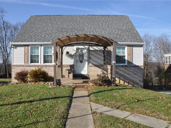 1752 Porter St, Conway, PA 15027