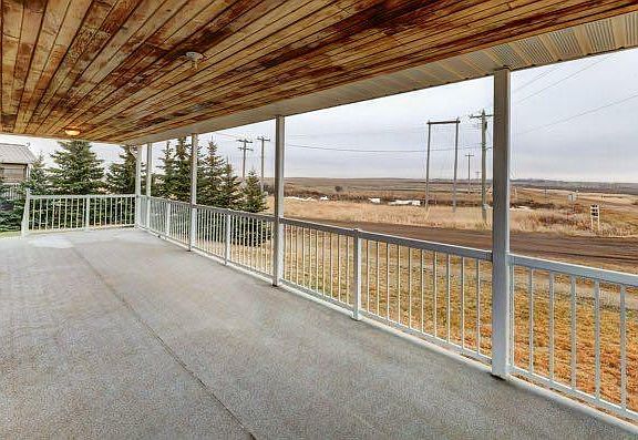 5th image of 92 Railway Ave W