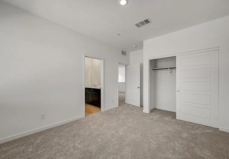 561 Preston Crest St — Photo 52