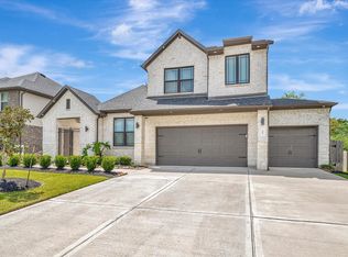 98 Dorado Dr, Friendswood, TX 77546