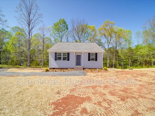 205 Titanium Dr, Statesville, NC 28625