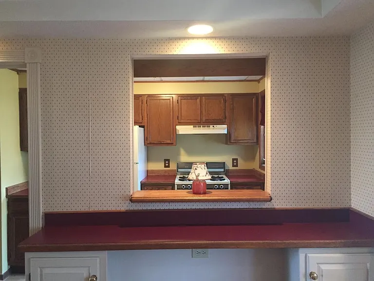 105 E Linden St — Photo 7