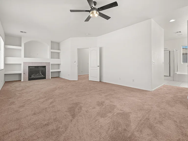 5185 Silent Valley Ave — Photo 16