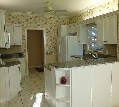 5th image of 15001 Lakeside View Dr APT 2501