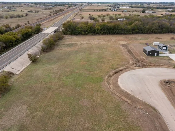 5020 Austin Cir, Sanger, TX 76266