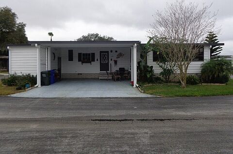 carport view