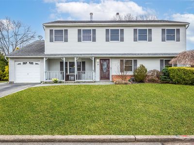 19 Sequoia Way, Holbrook, NY, 11741