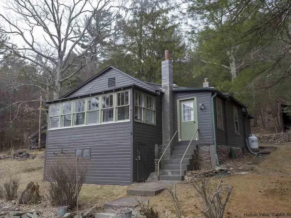 9 Longview Ln, Wawarsing, NY 12458
